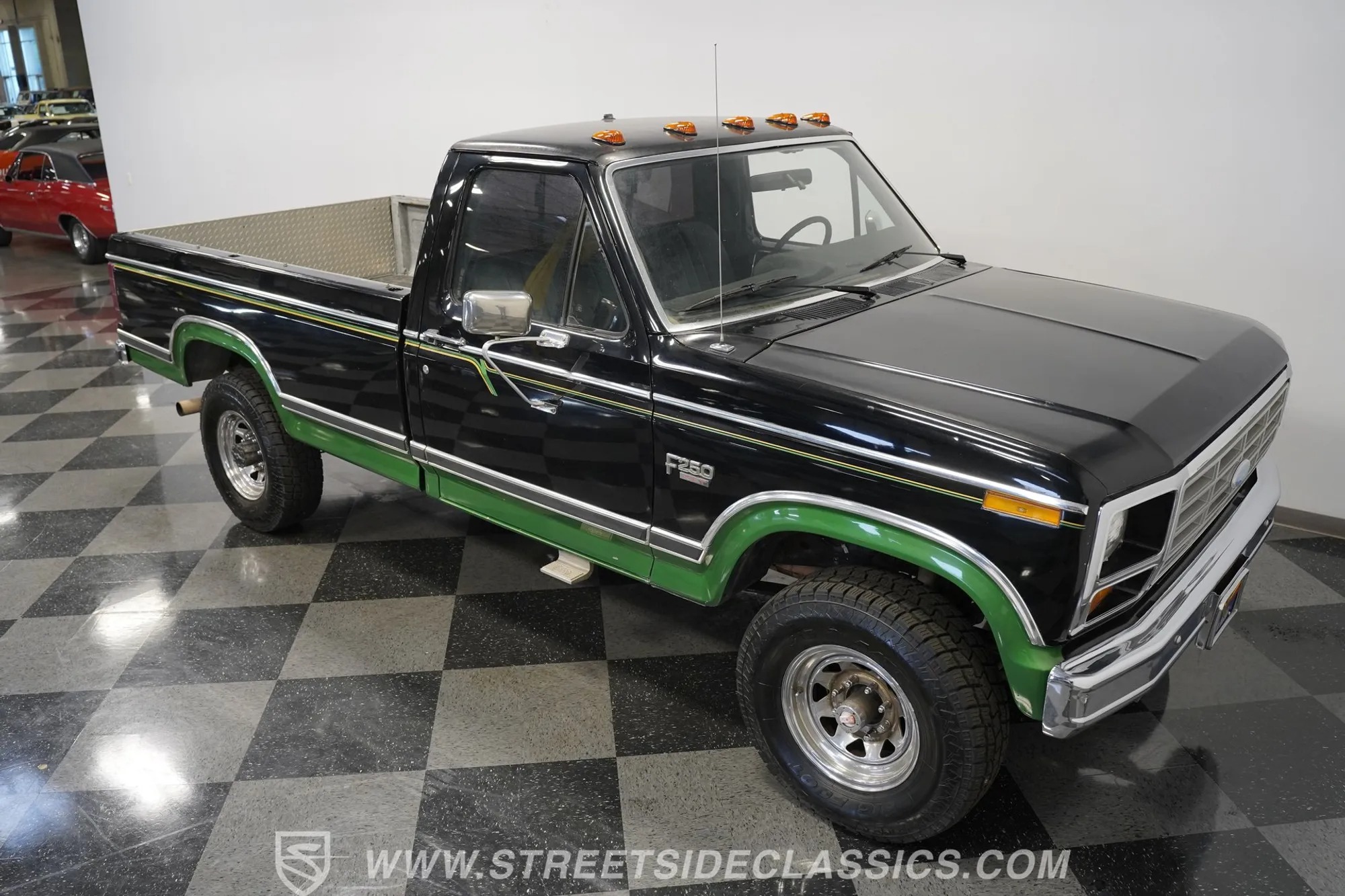 1983 Ford F-250 XLT 4×4