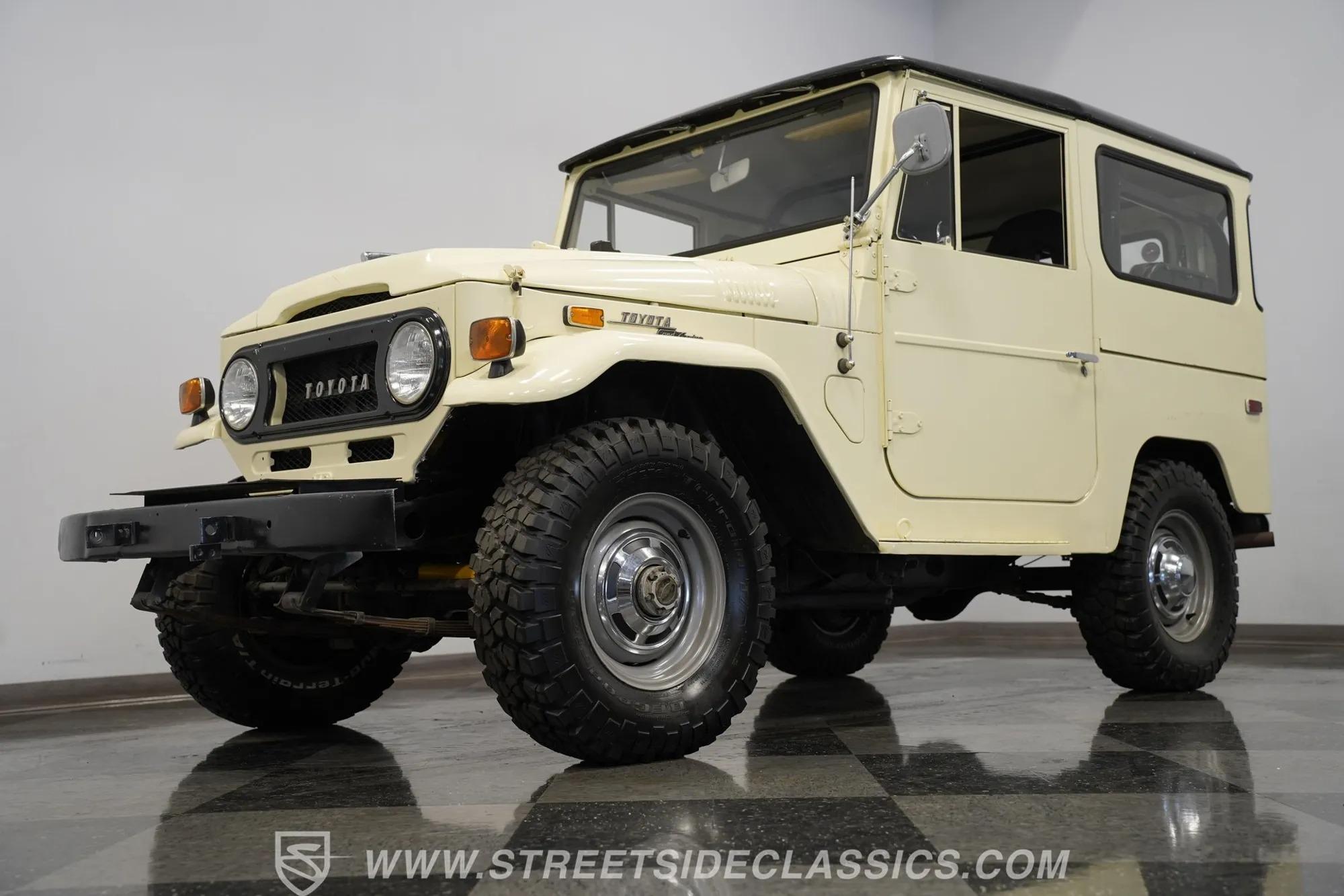 1970 Toyota Land Cruiser FJ40 - 3