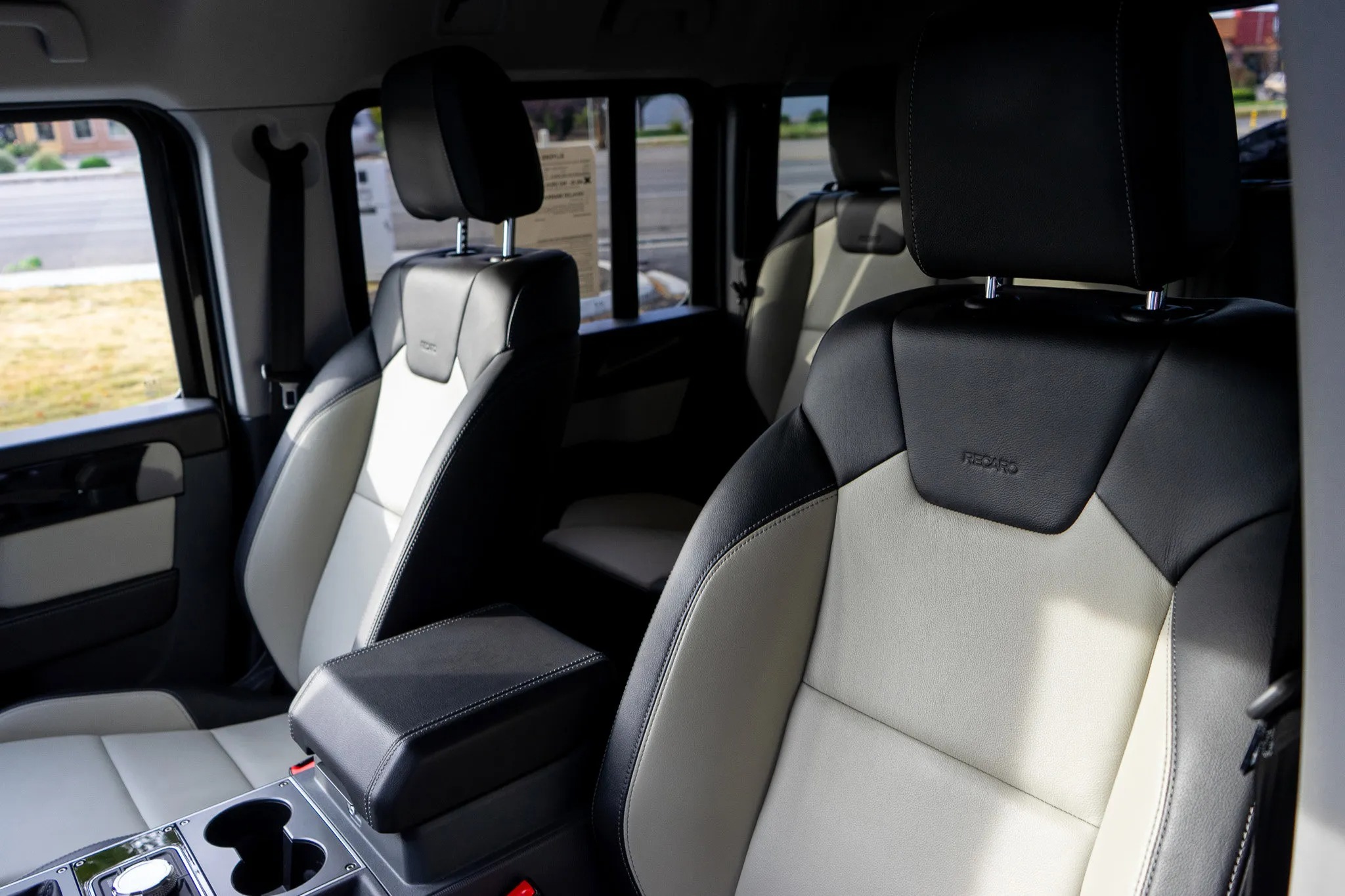 2024 INEOS Grenadier Fieldmaster