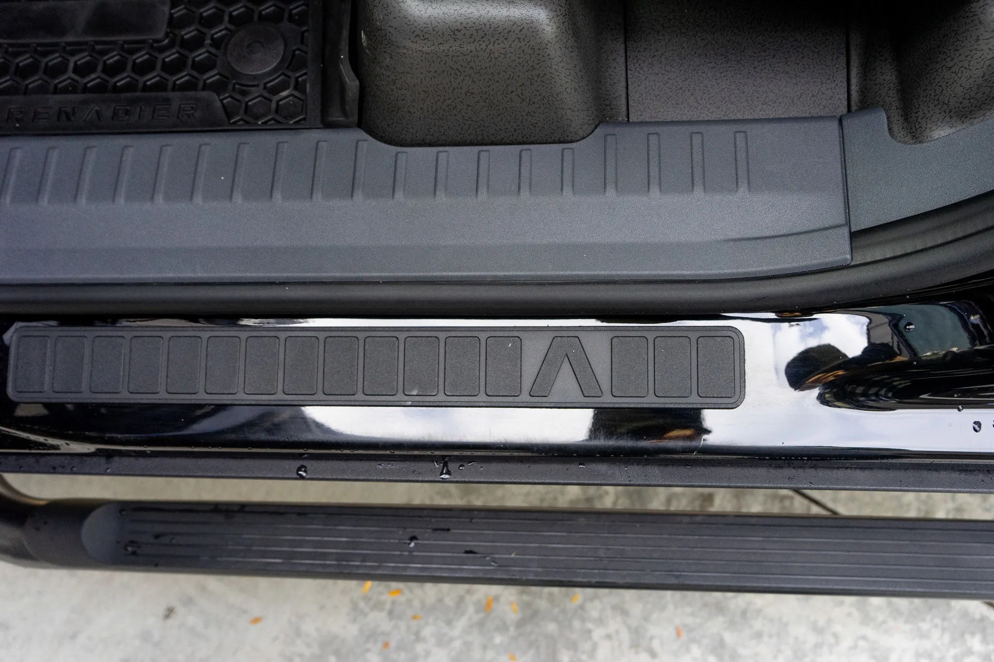 2024 INEOS Grenadier Fieldmaster