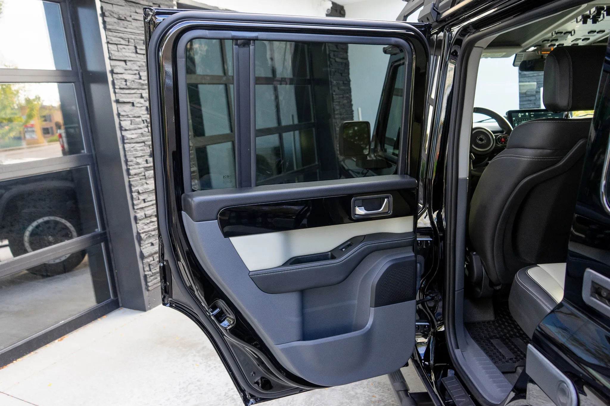 2024 INEOS Grenadier Fieldmaster