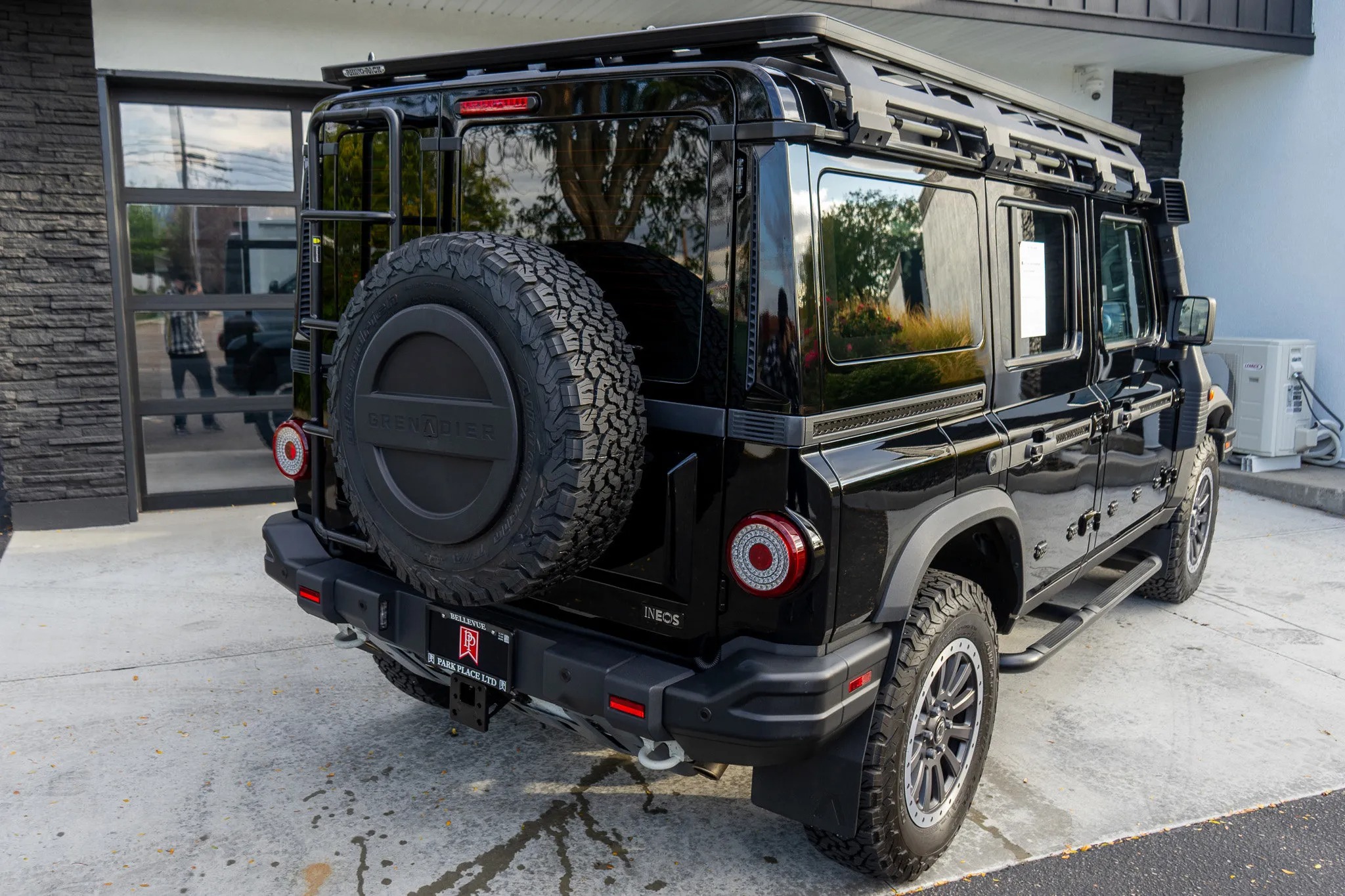 2024 INEOS Grenadier Fieldmaster