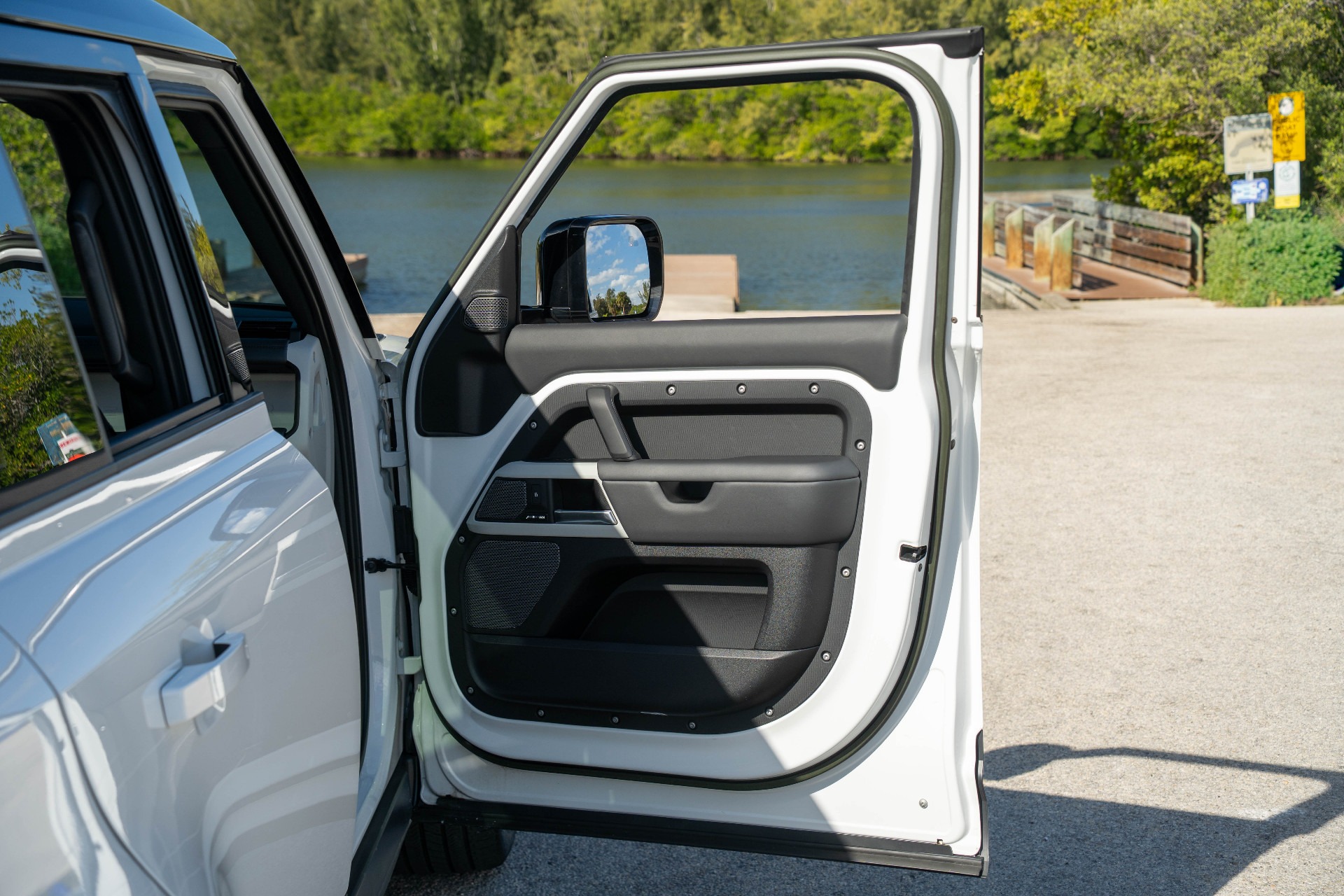 2023 Land Rover Defender 110 S