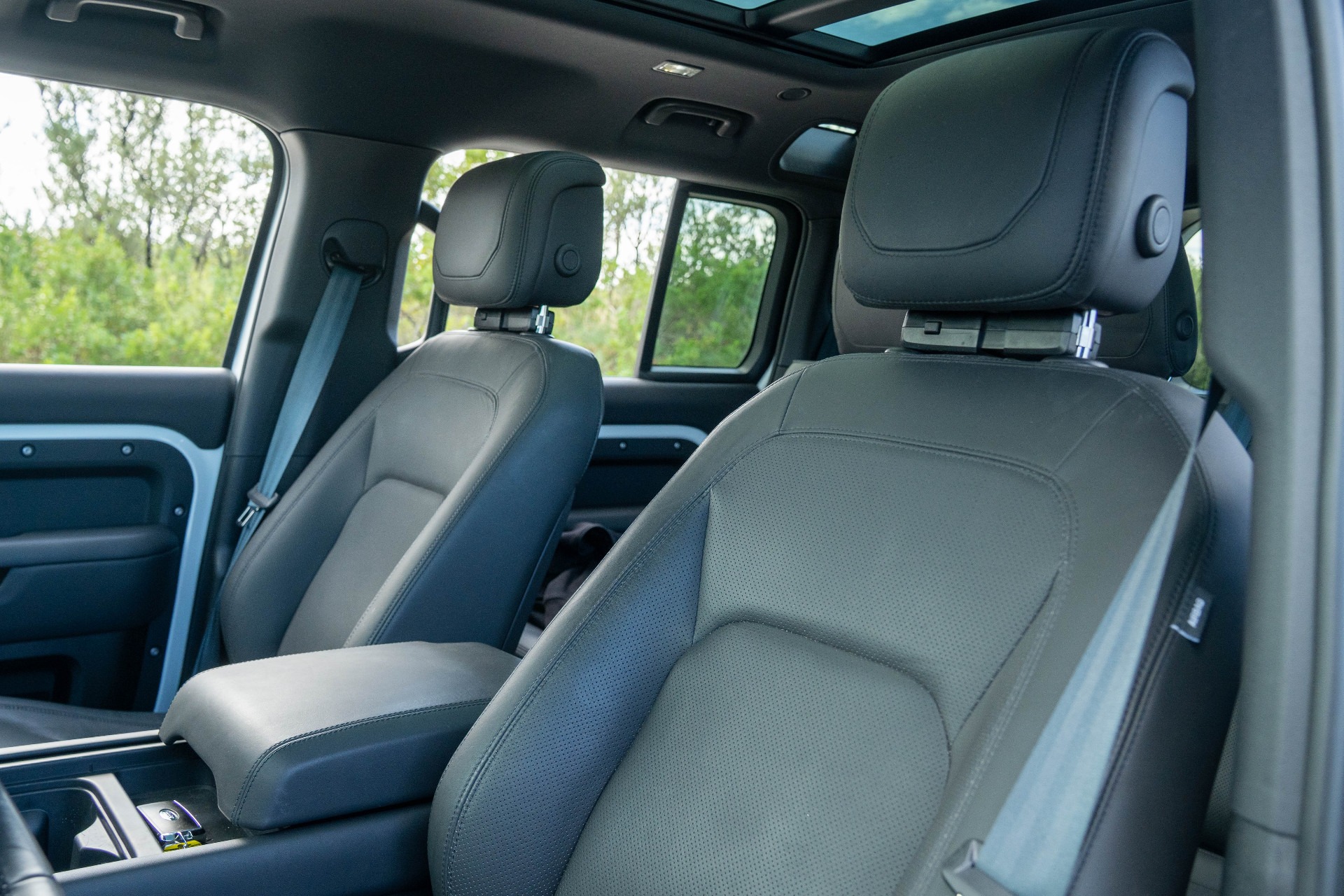 2023 Land Rover Defender 110 S