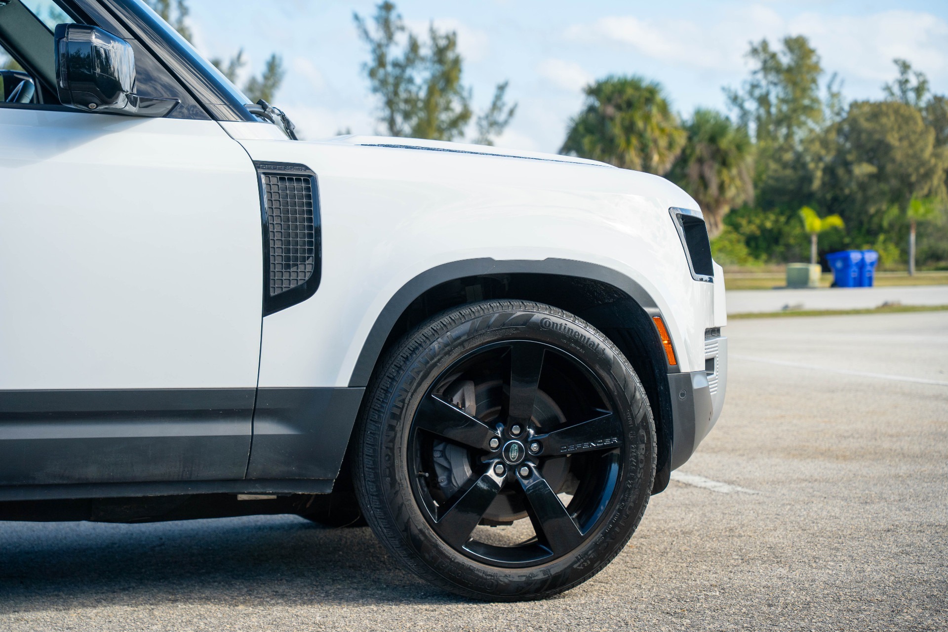 2023 Land Rover Defender 110 S