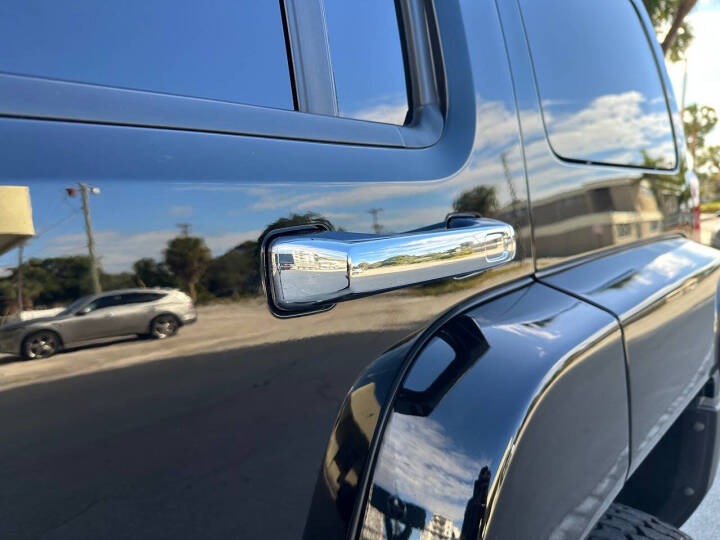 2010 HUMMER H3 Alpha