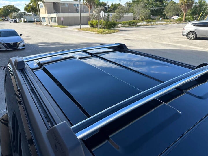 2010 HUMMER H3 Alpha