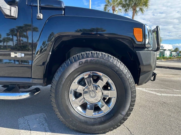2010 HUMMER H3 Alpha