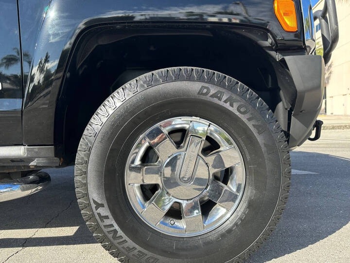 2010 HUMMER H3 Alpha