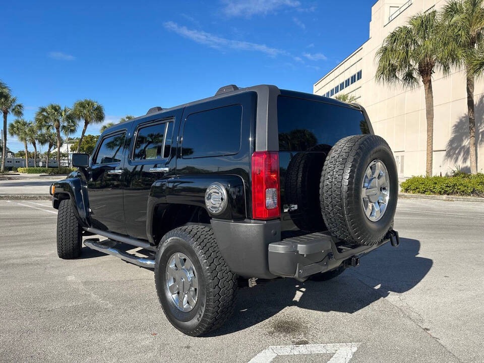 2010 HUMMER H3 Alpha - 4