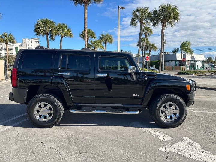 2010 HUMMER H3 Alpha