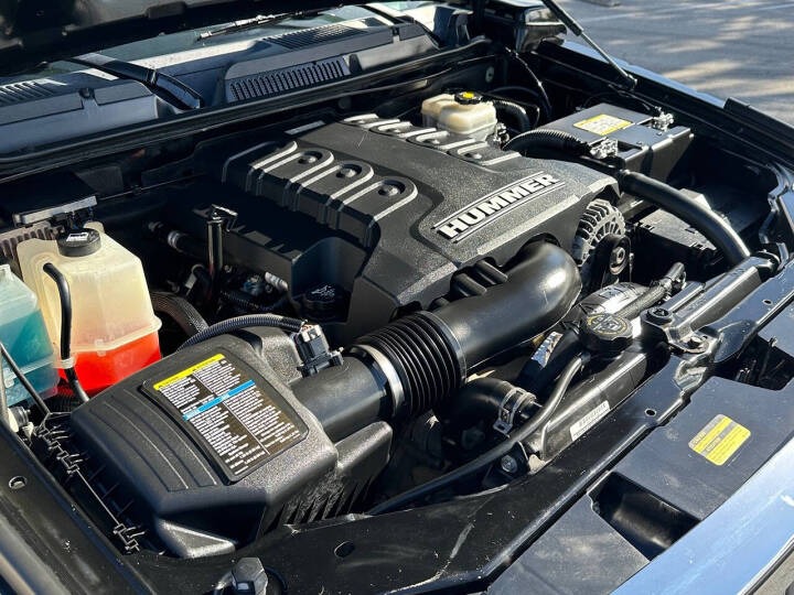 2010 HUMMER H3 Alpha