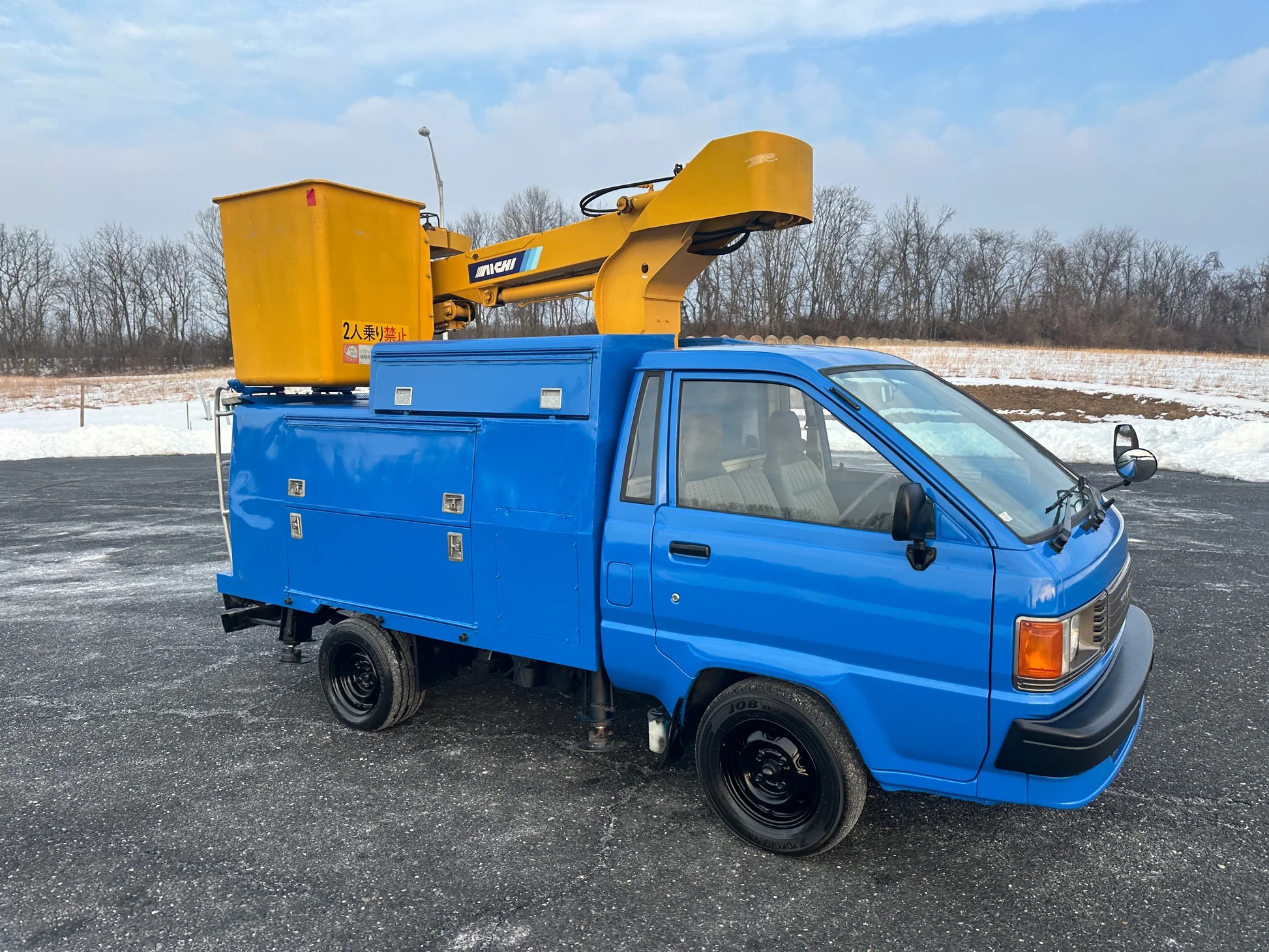 1991 Toyota Townace Aichi Bucket Truck - 5