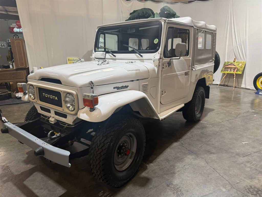 1982 Toyota Land Cruiser FJ43