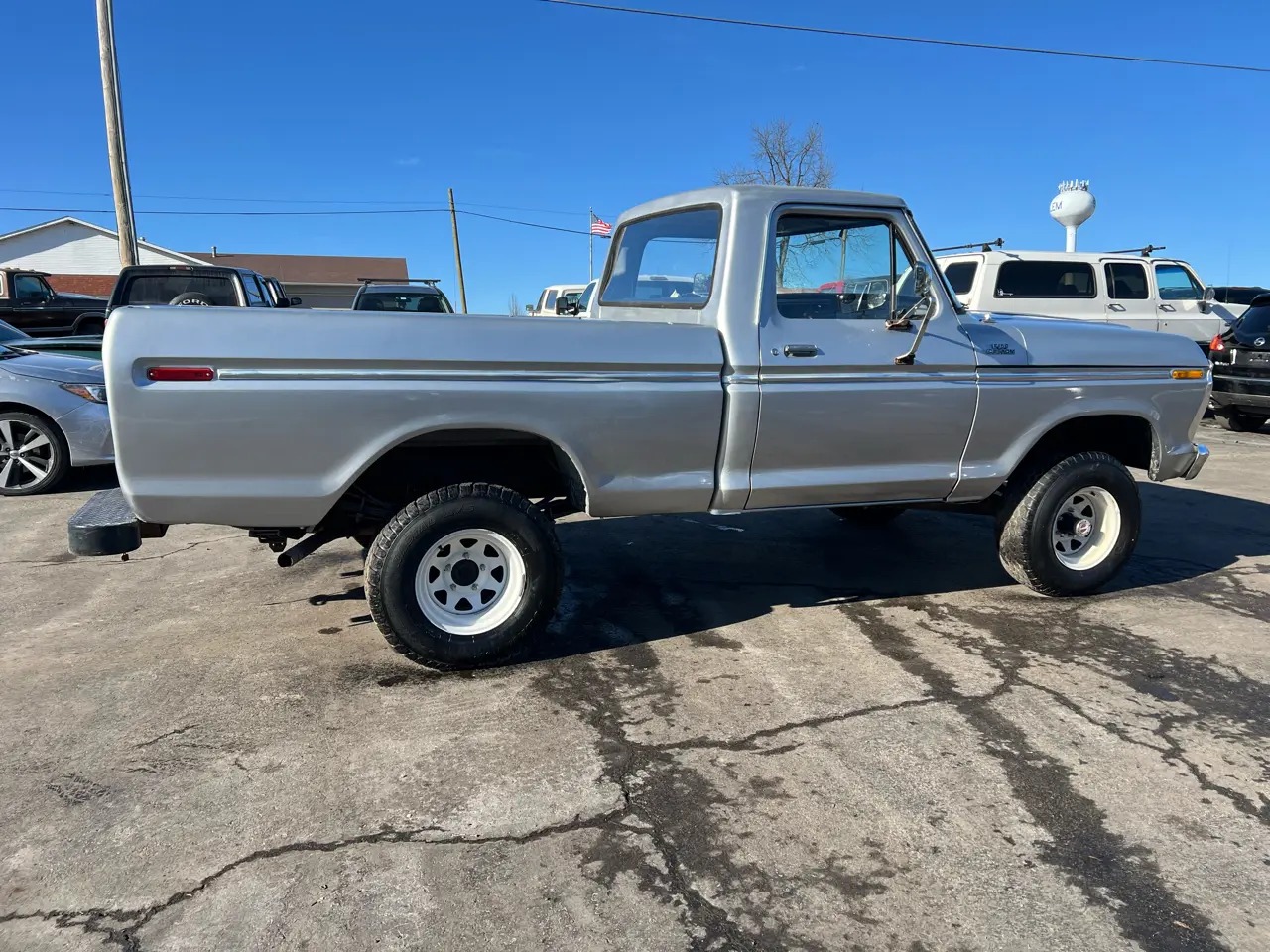 1977 Ford F-150 4×4 - 2