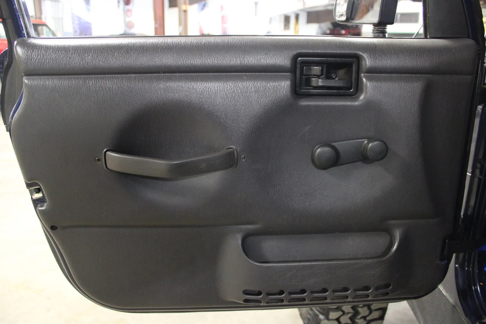 5.7L HEMI V8-Powered 2002 Jeep TJ Wrangler