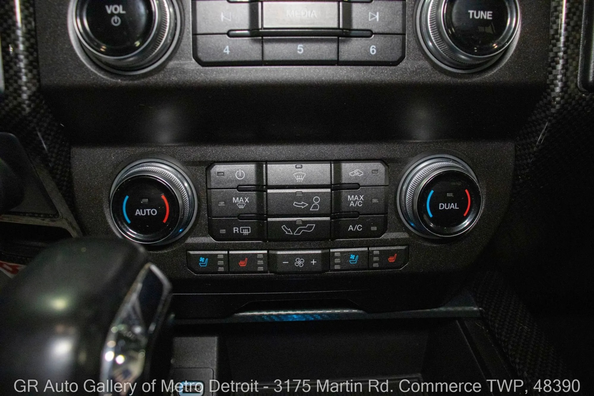 2019 Ford F-150 Lariat Black Ops