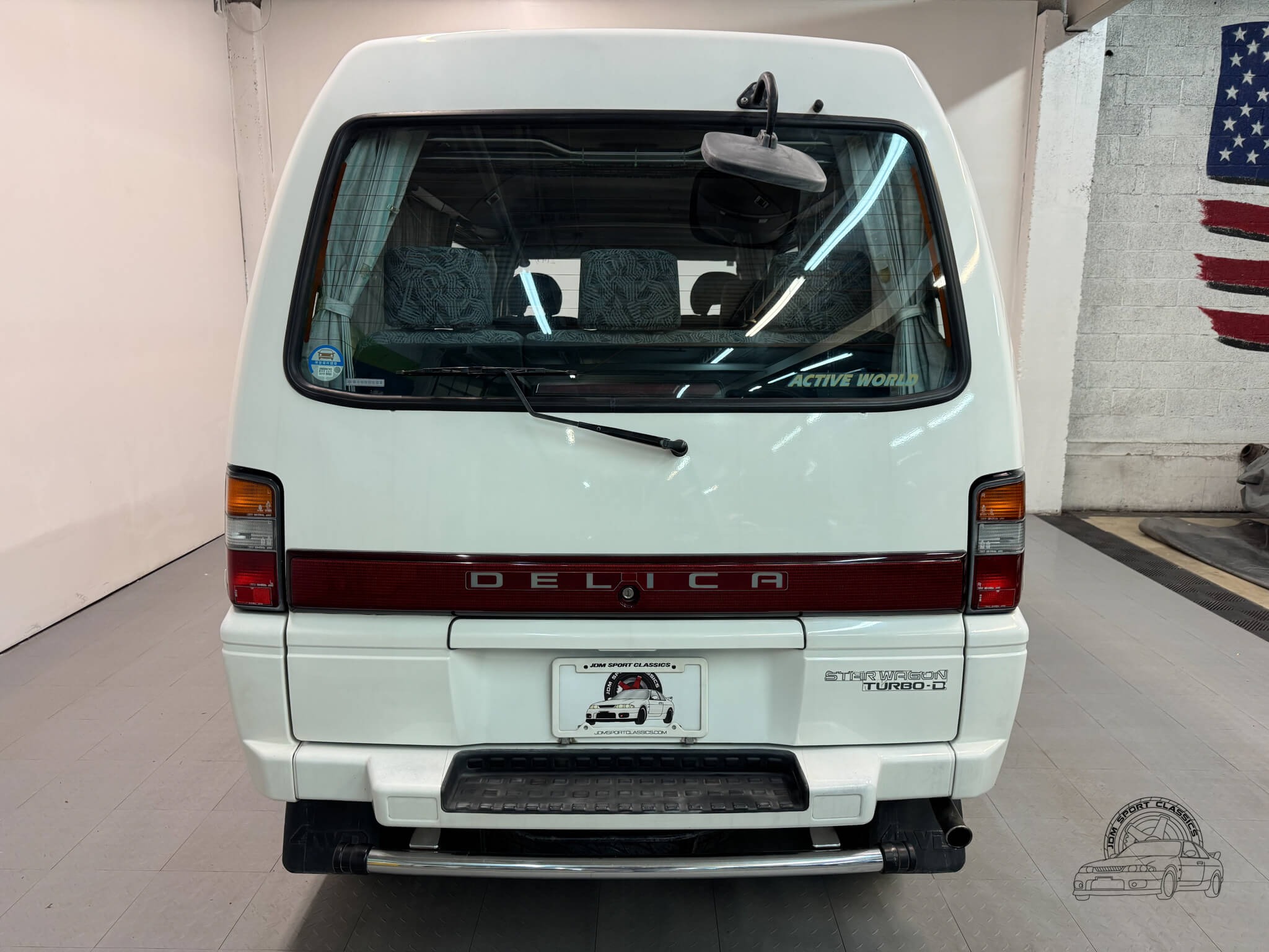 1997 Mitsubishi Delica Starwagon Active World