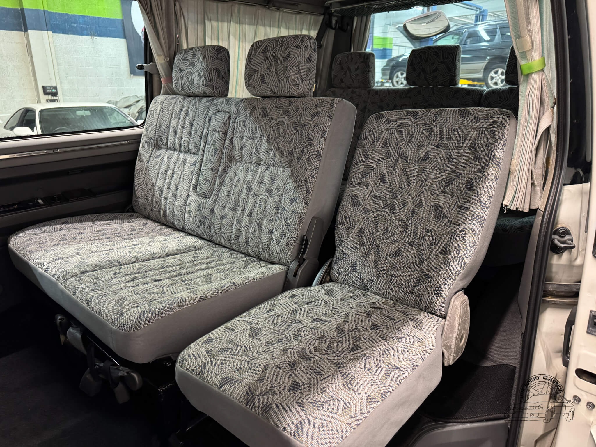 1997 Mitsubishi Delica Starwagon Active World