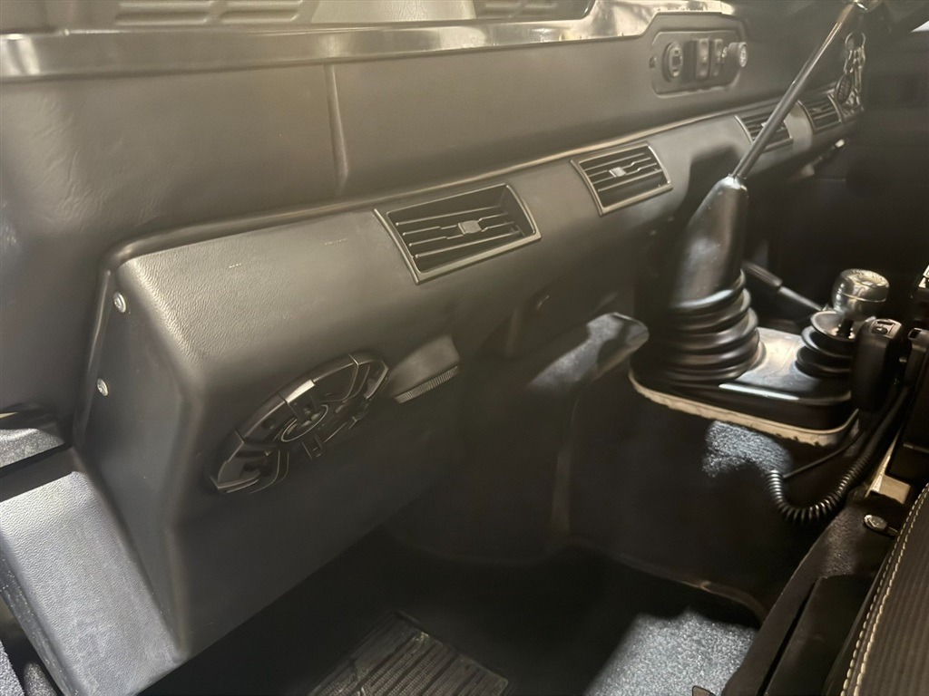 1990 Land Rover Defender 110