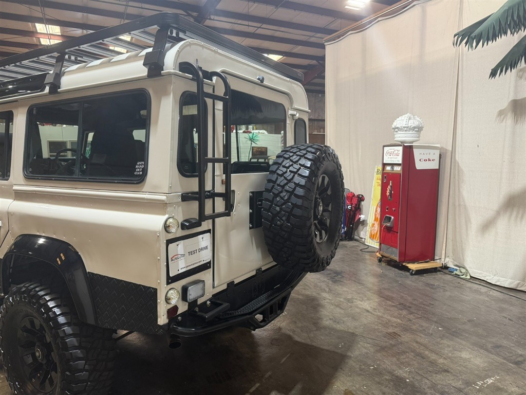 1990 Land Rover Defender 110