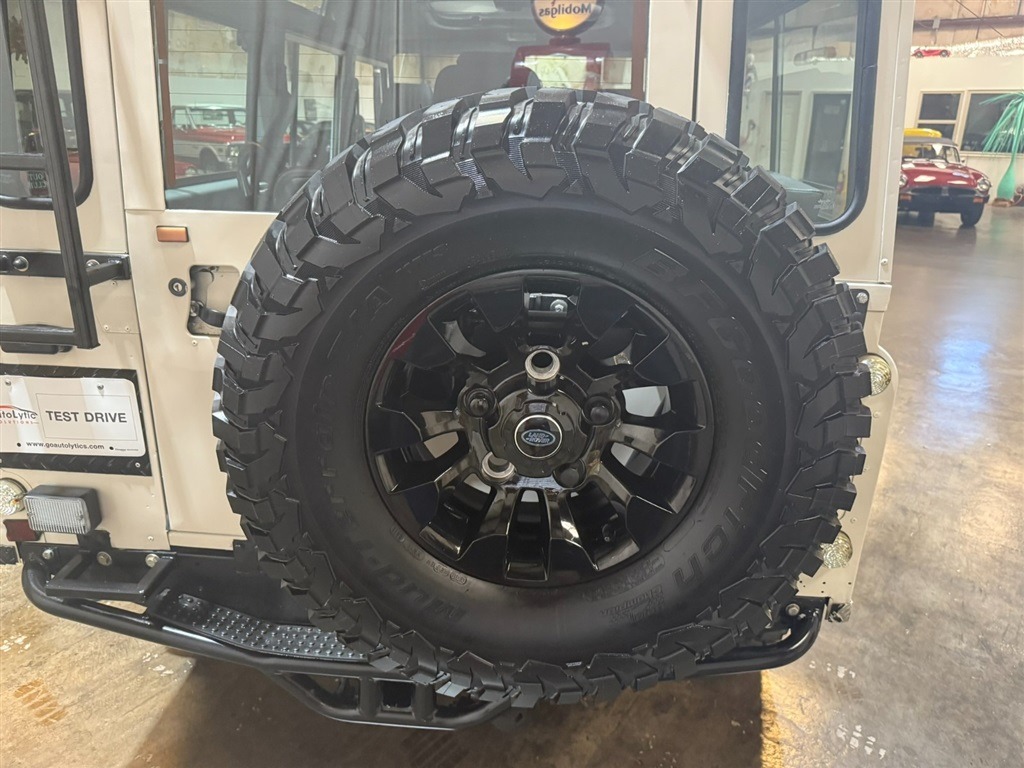 1990 Land Rover Defender 110