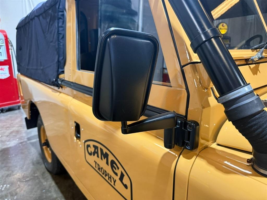 1981 Land Rover Series III 109 High-Cap