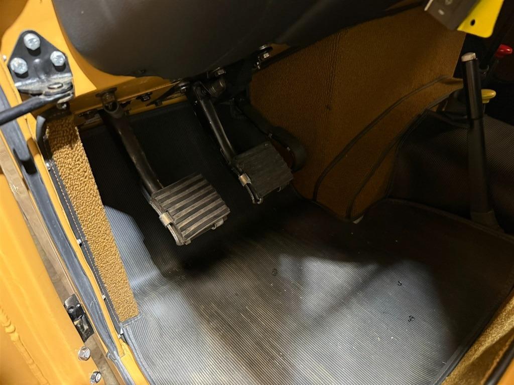 1981 Land Rover Series III 109 High-Cap