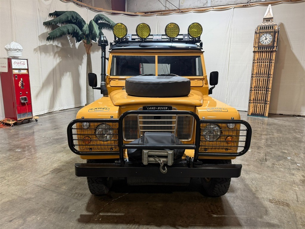 1981 Land Rover Series III 109 High-Cap