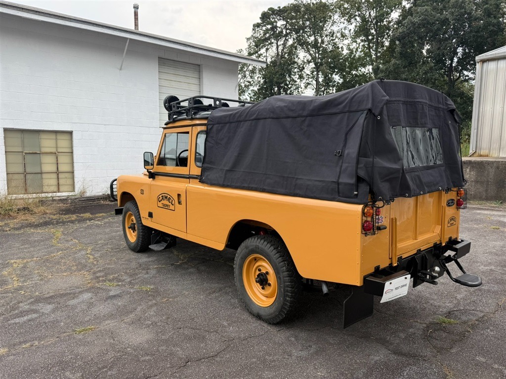 1981 Land Rover Series III 109 High-Cap