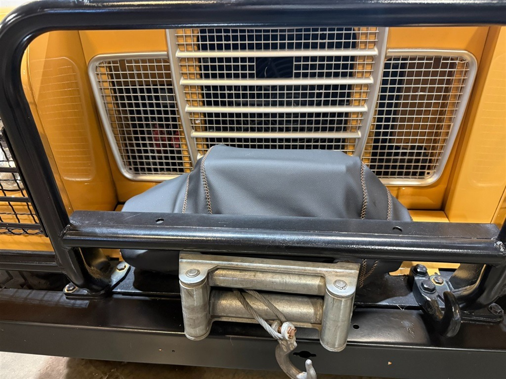 1981 Land Rover Series III 109 High-Cap