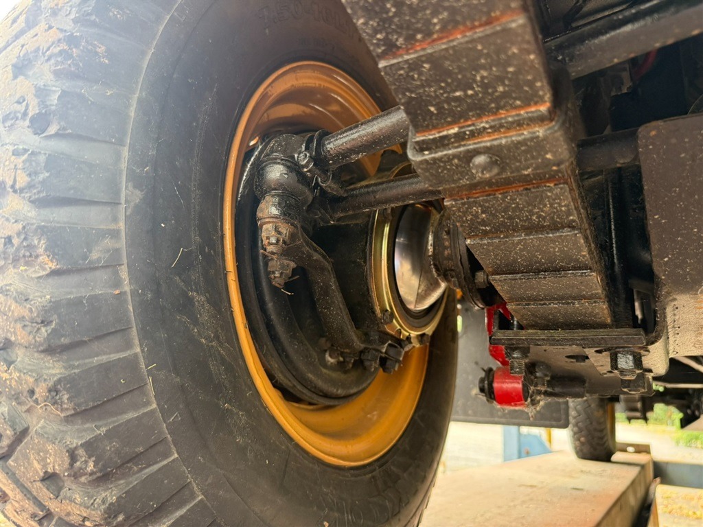 1981 Land Rover Series III 109 High-Cap