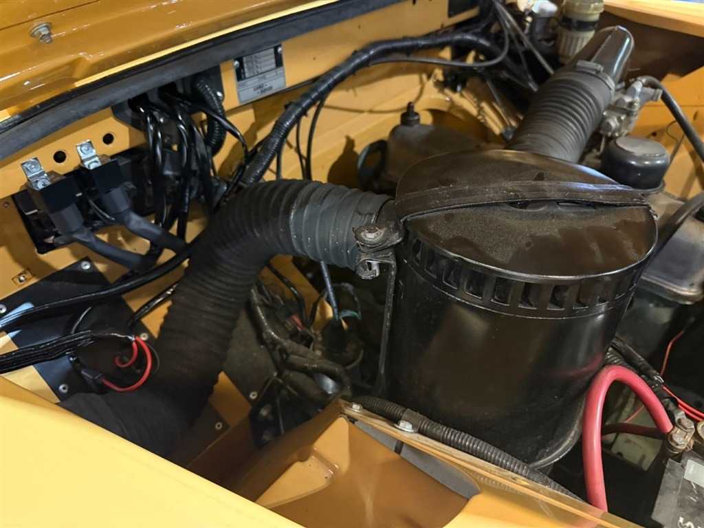 1981 Land Rover Series III 109 High-Cap