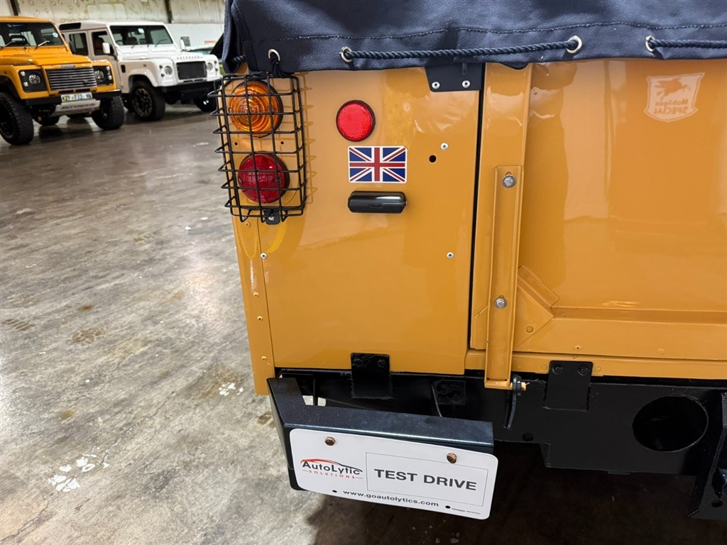 1981 Land Rover Series III 109 High-Cap