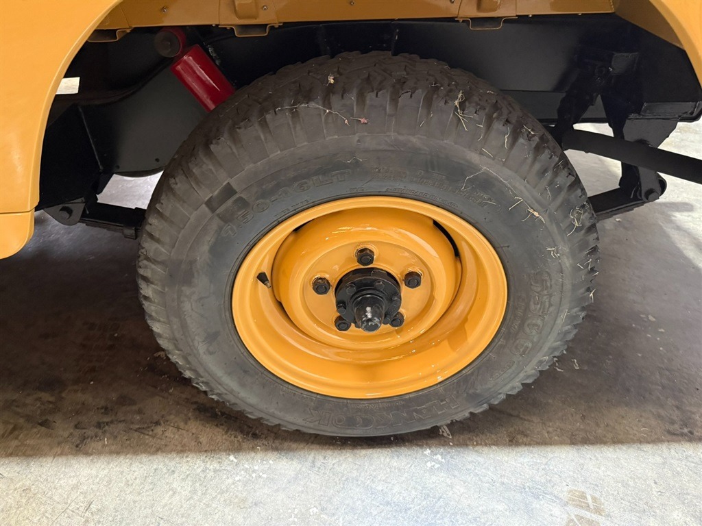 1981 Land Rover Series III 109 High-Cap