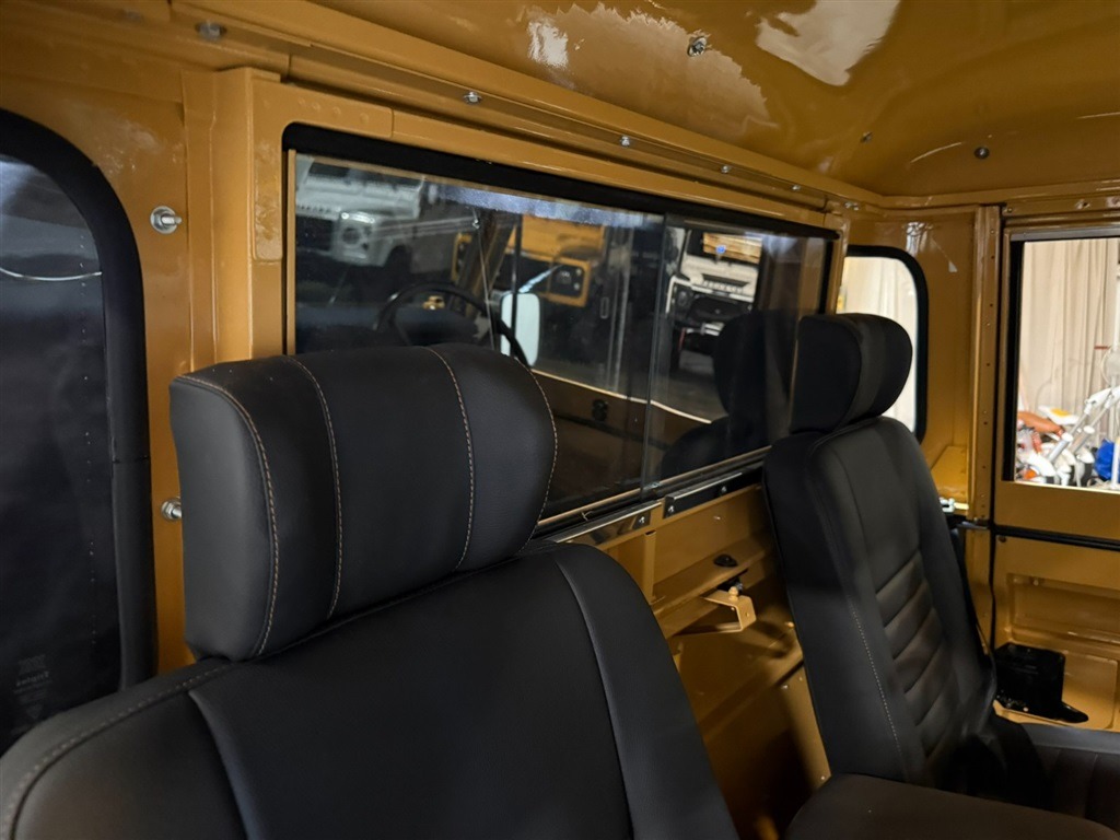 1981 Land Rover Series III 109 High-Cap