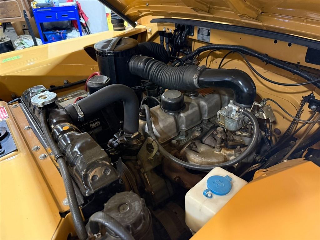 1981 Land Rover Series III 109 High-Cap