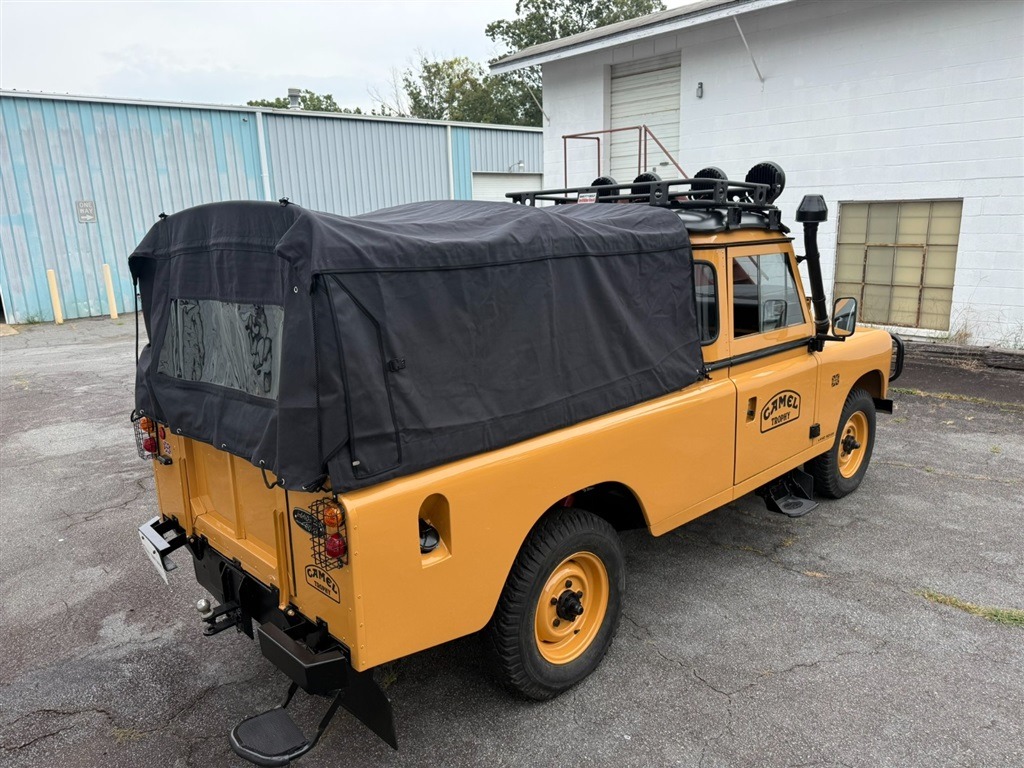 1981 Land Rover Series III 109 High-Cap