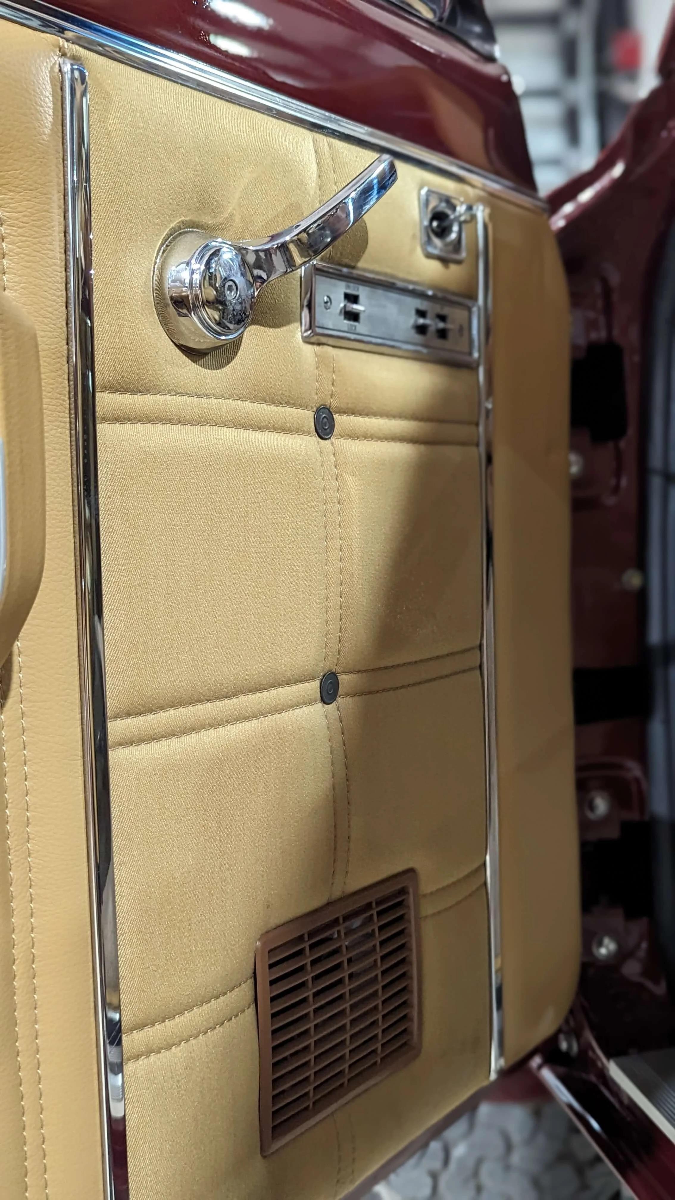 1979 Jeep Cherokee Golden Hawk