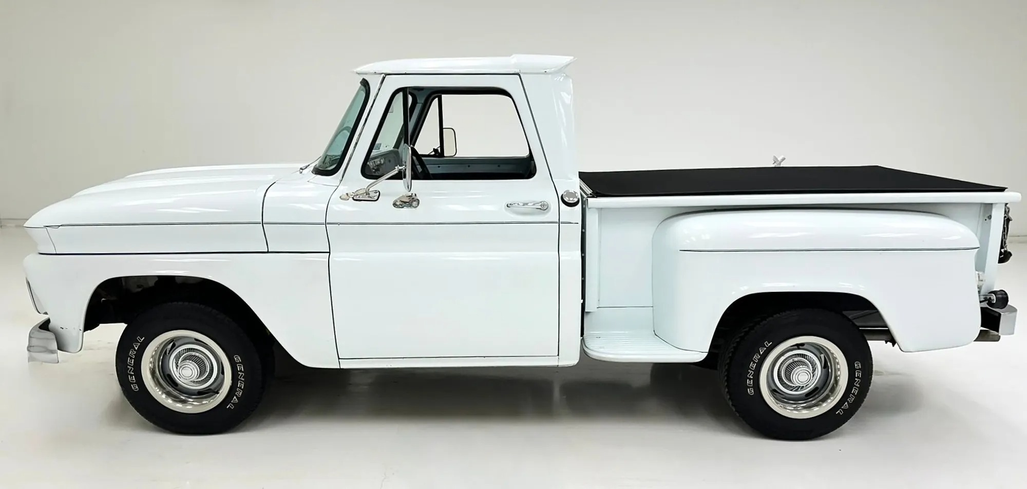 1966 Chevrolet C10 Stepside - 2