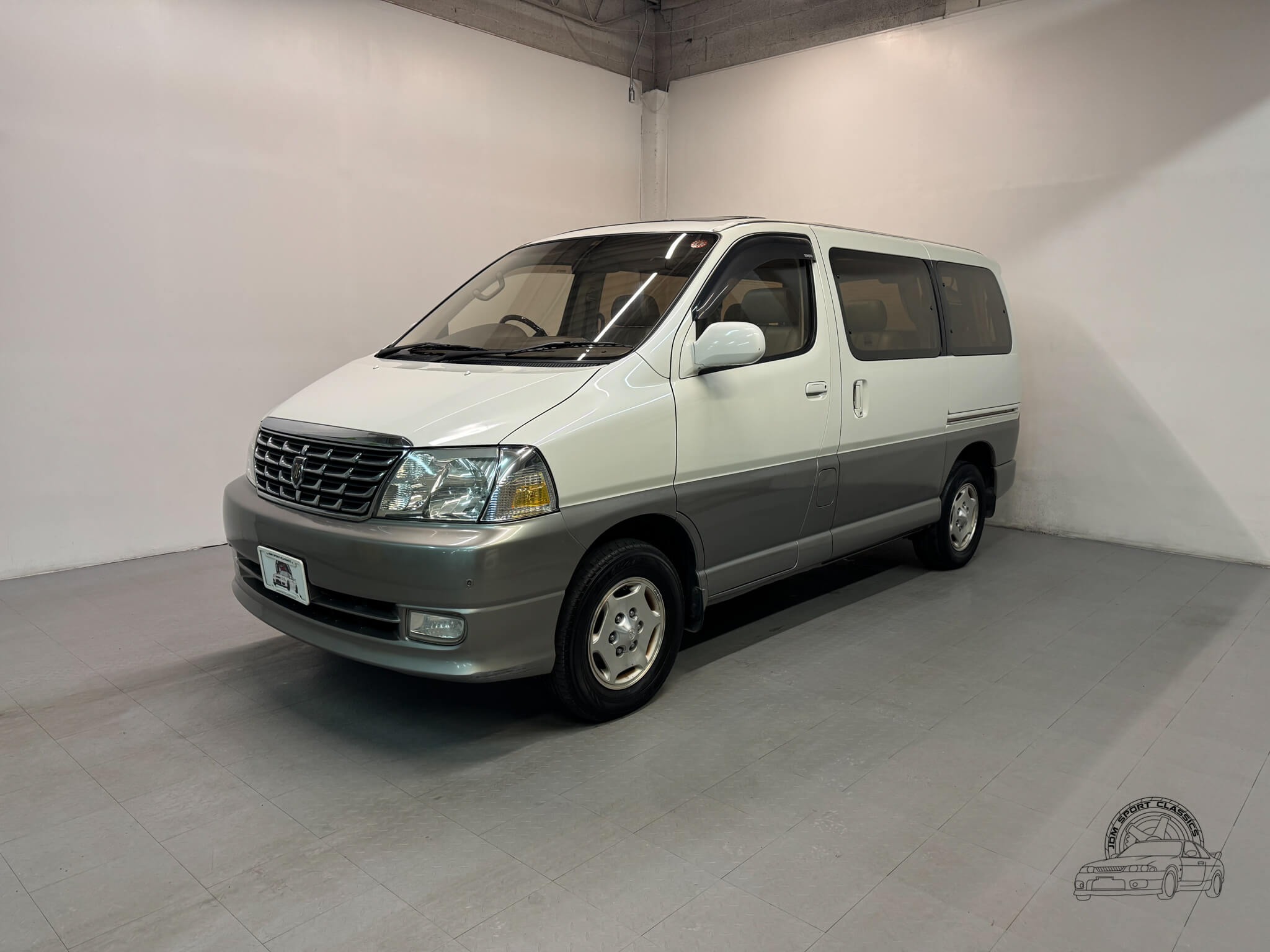 2000 Toyota Grand HiAce Limited Prestige Edition - 5