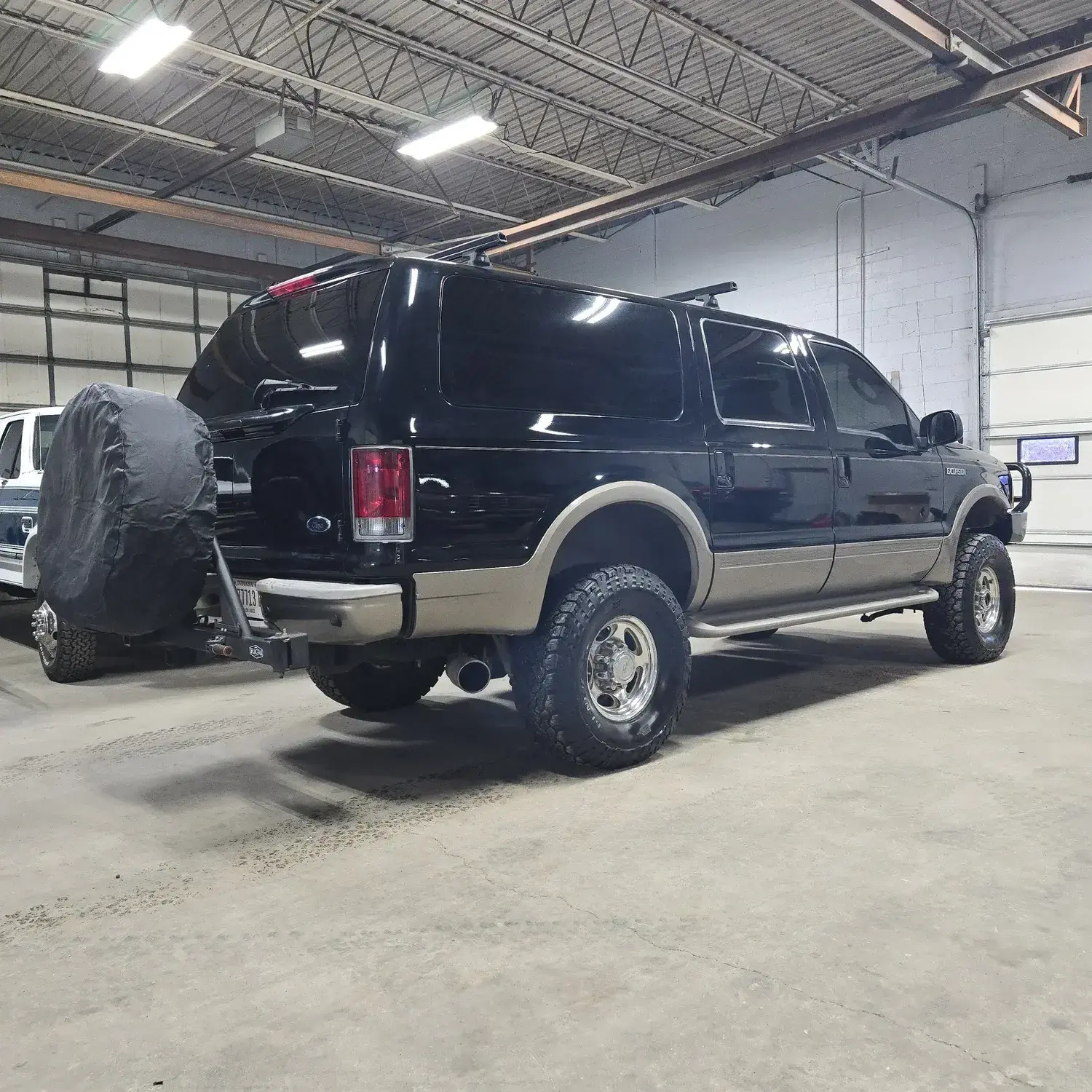 2004 Ford Excursion Eddie Bauer 4×4 - 4