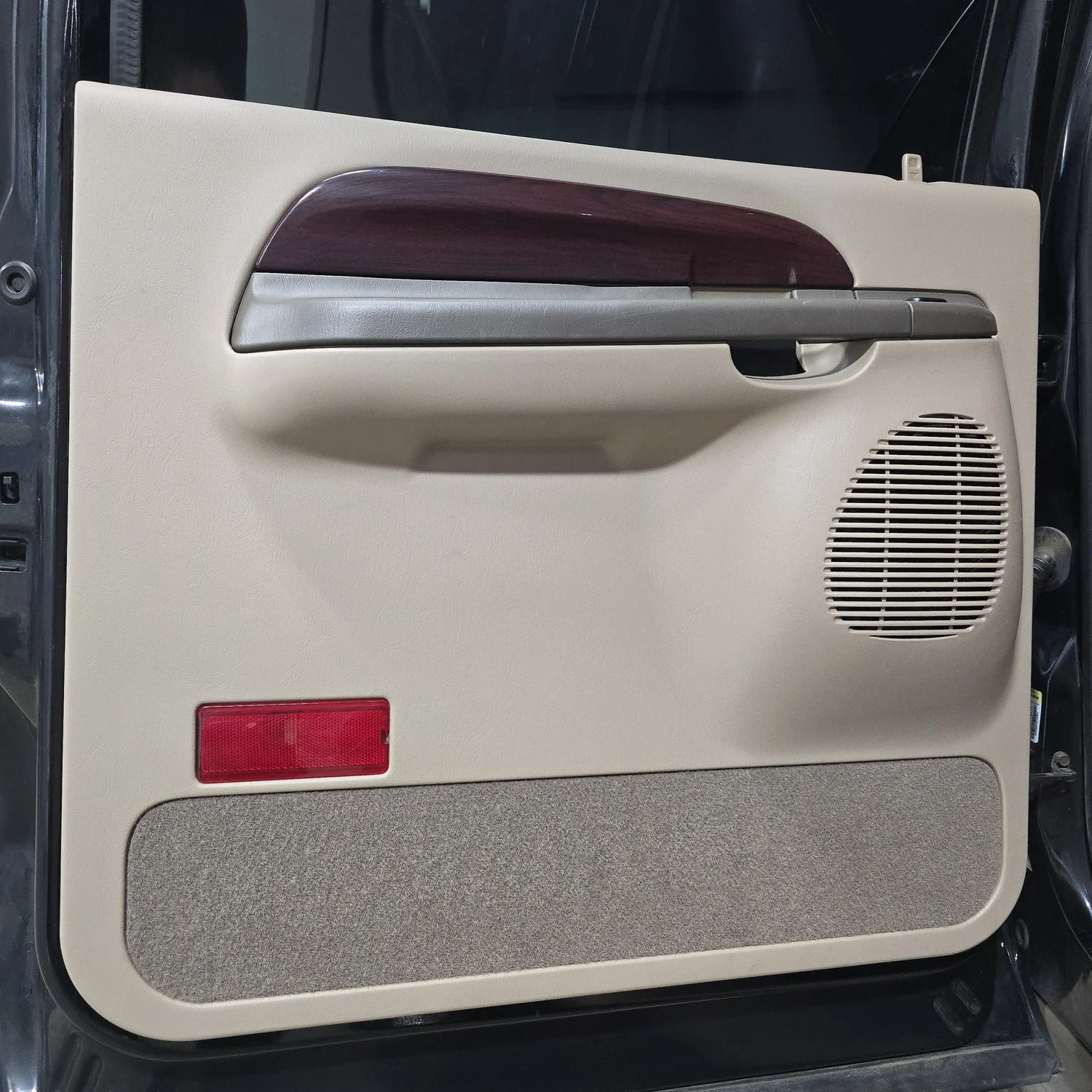 2004 Ford Excursion Eddie Bauer 4×4