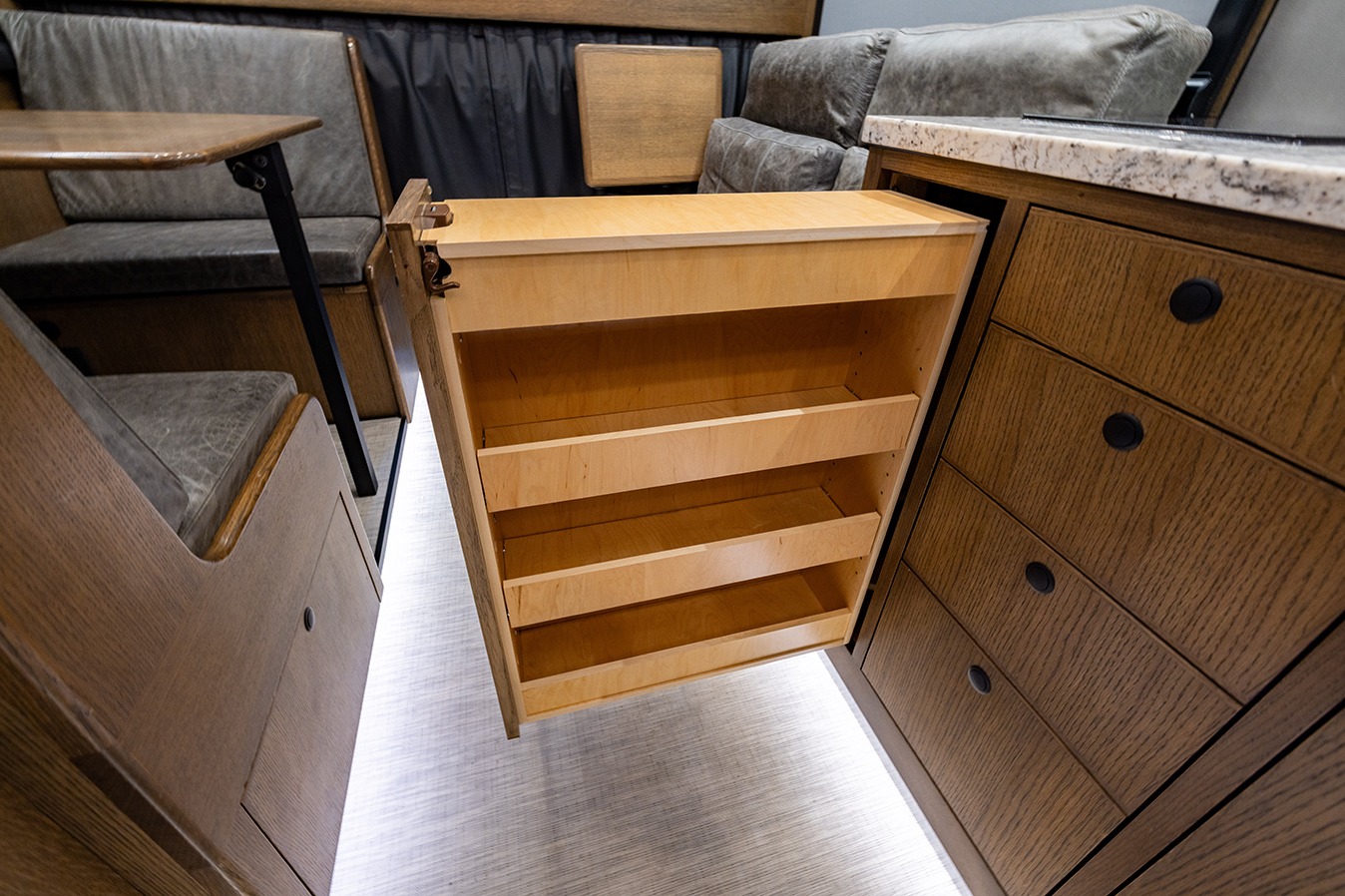 2020 EarthRoamer XV-LTi 010