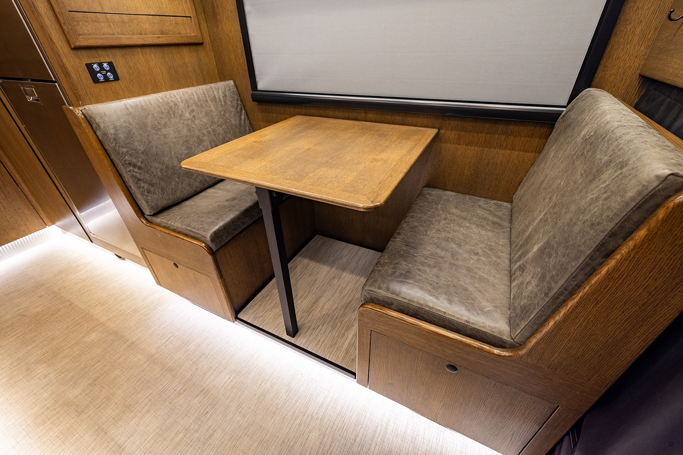 2020 EarthRoamer XV-LTi 010