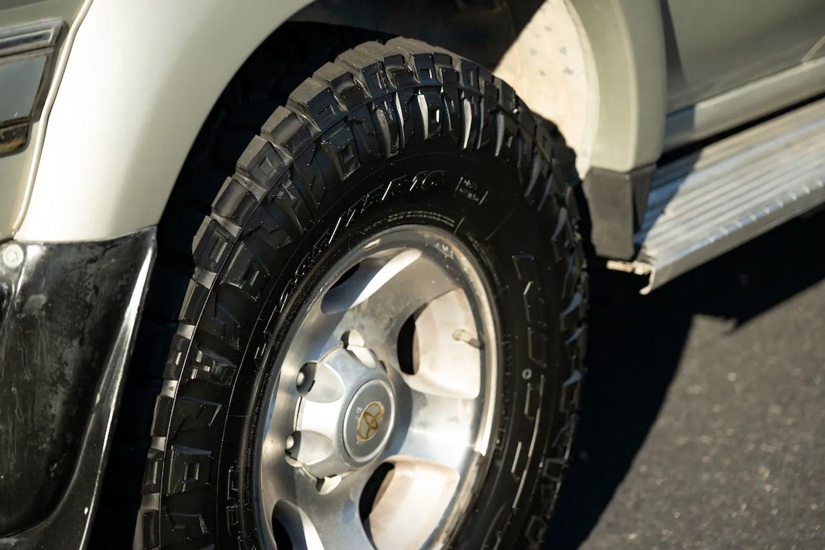 1995 Toyota Land Cruiser FZJ80