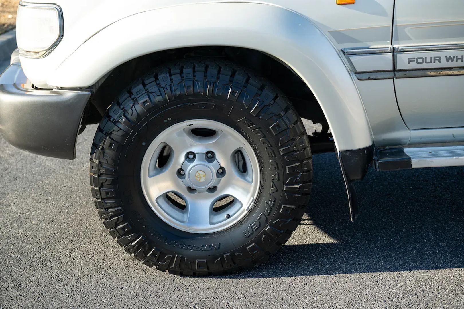 1995 Toyota Land Cruiser FZJ80