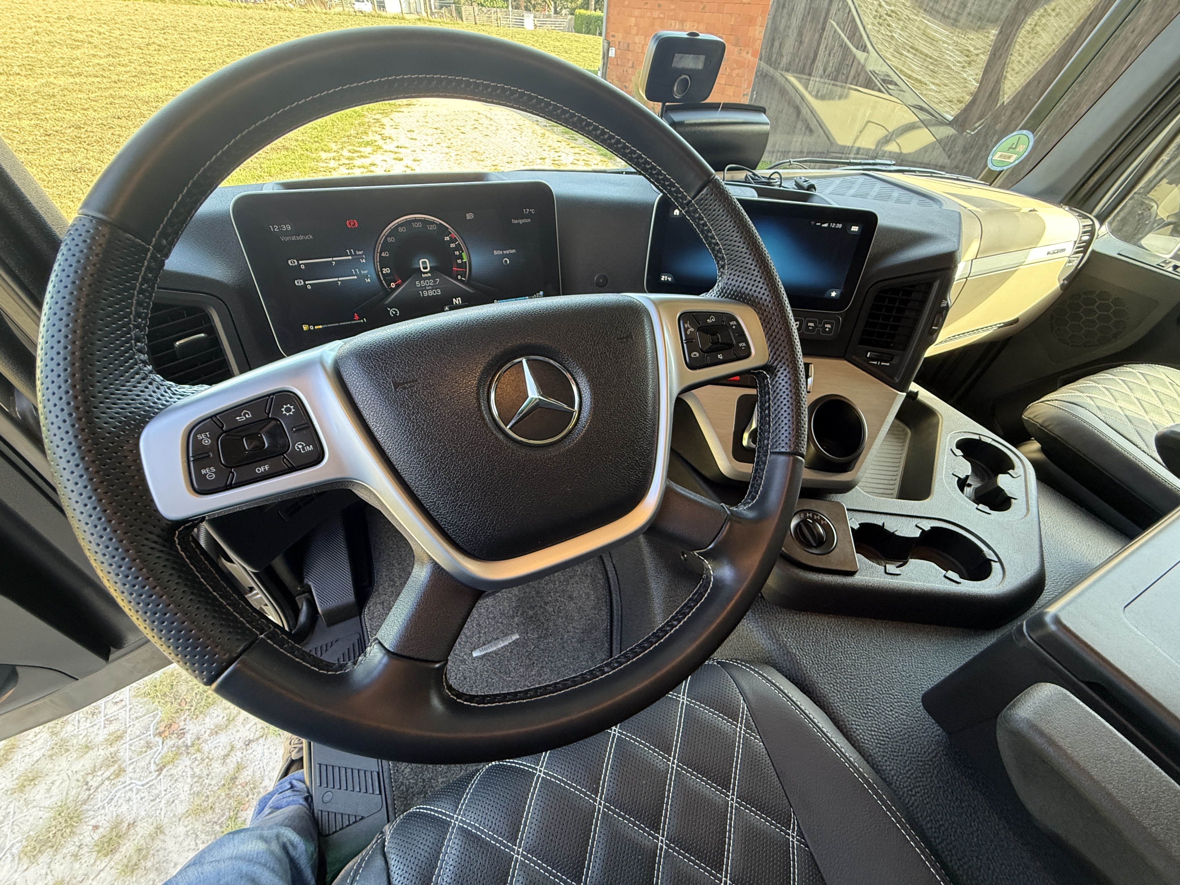 2024 Mercedes-Benz Arocs 2053 Expedition Vehicle - 5