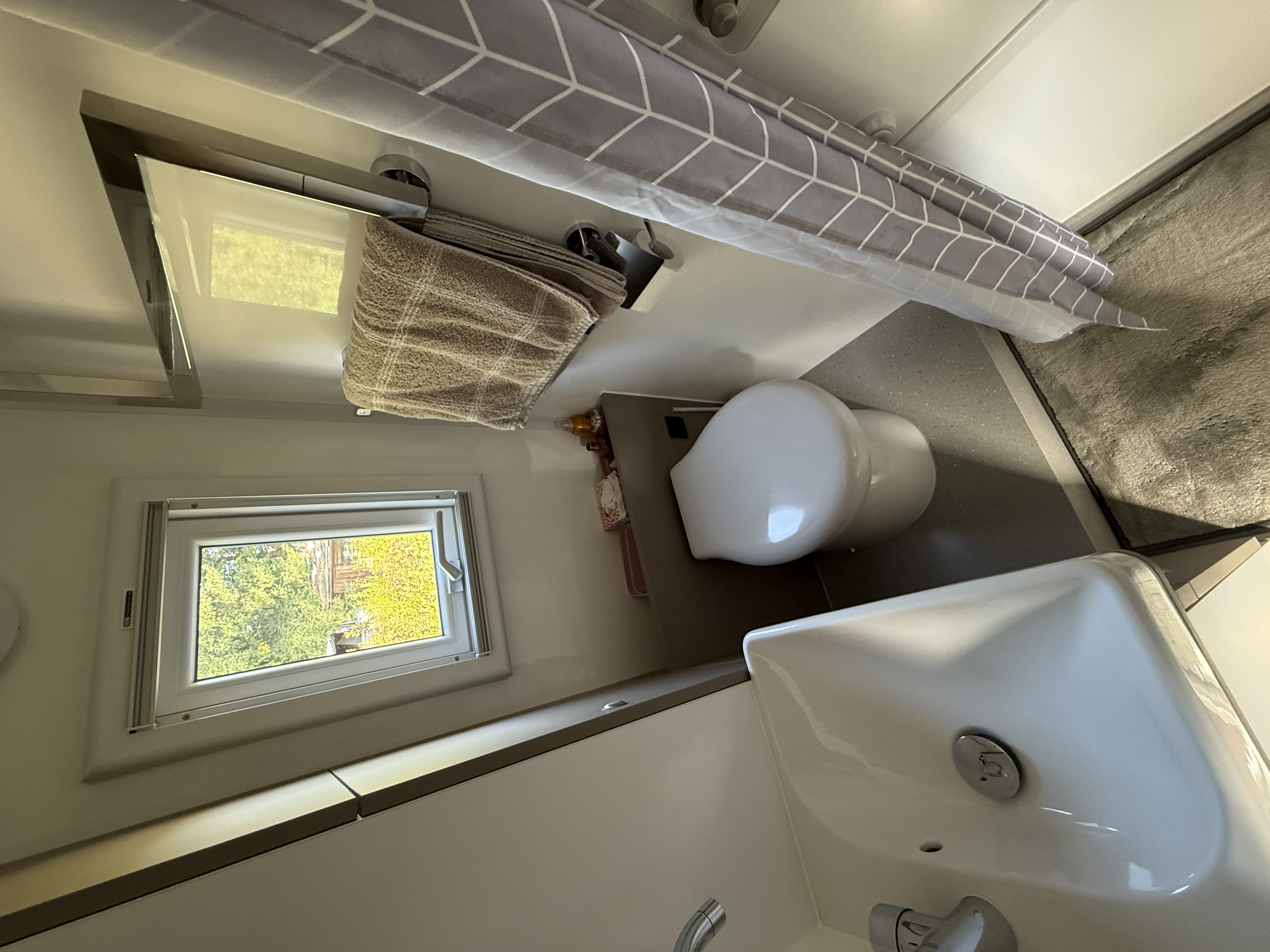 2024 Mercedes-Benz Arocs 2053 Expedition Vehicle