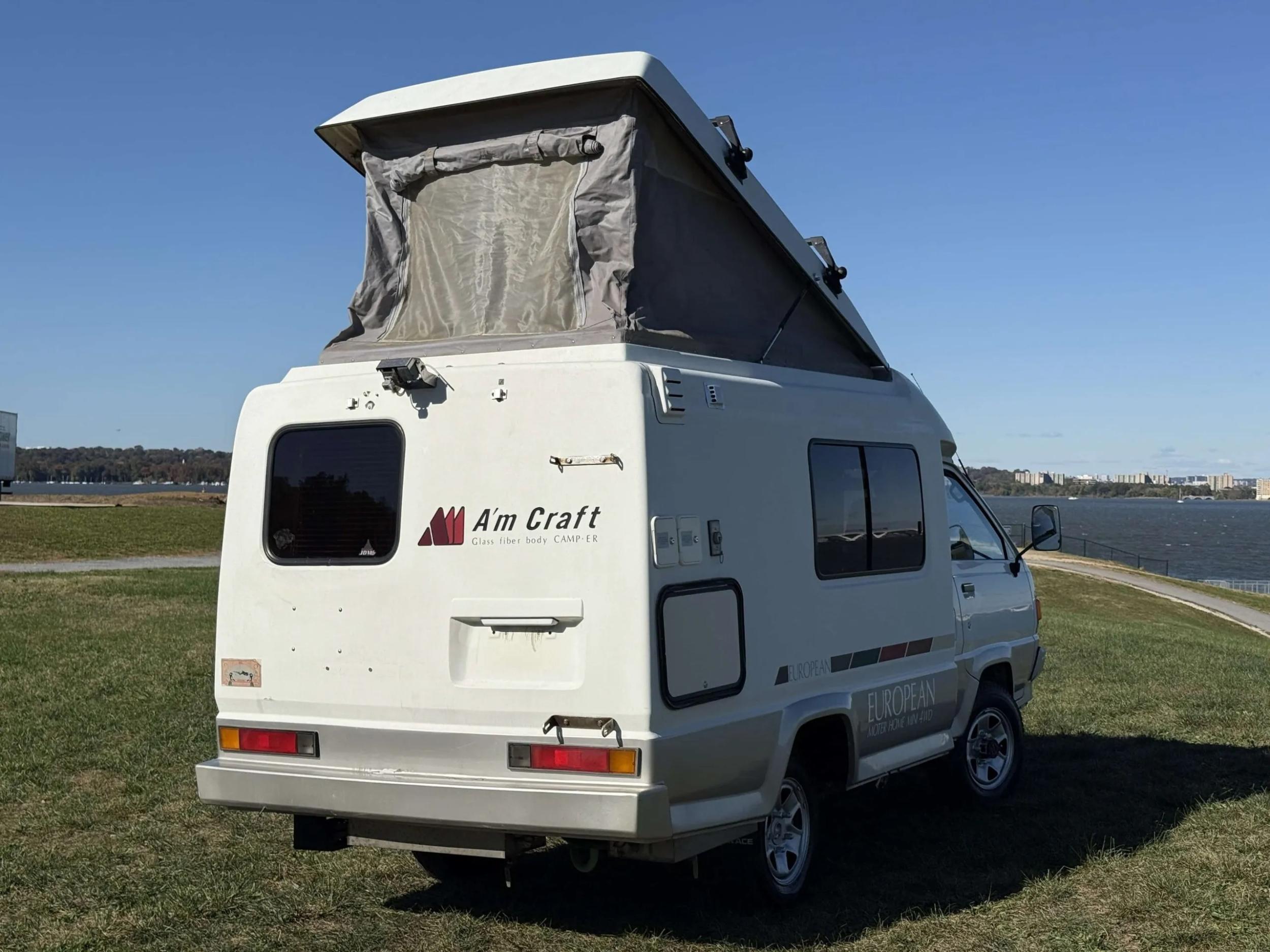 1992 Toyota TownAce Pop-Top Camper - 3
